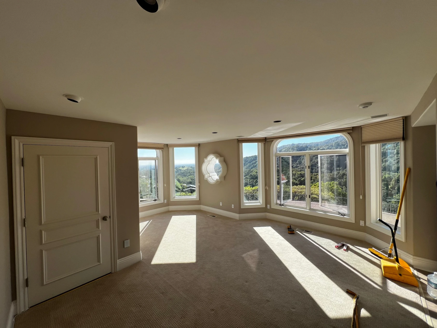 Gallery 11